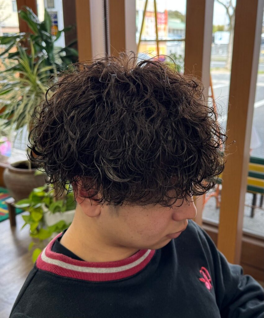 ヘアーウォークの波巻きメンズパーマ