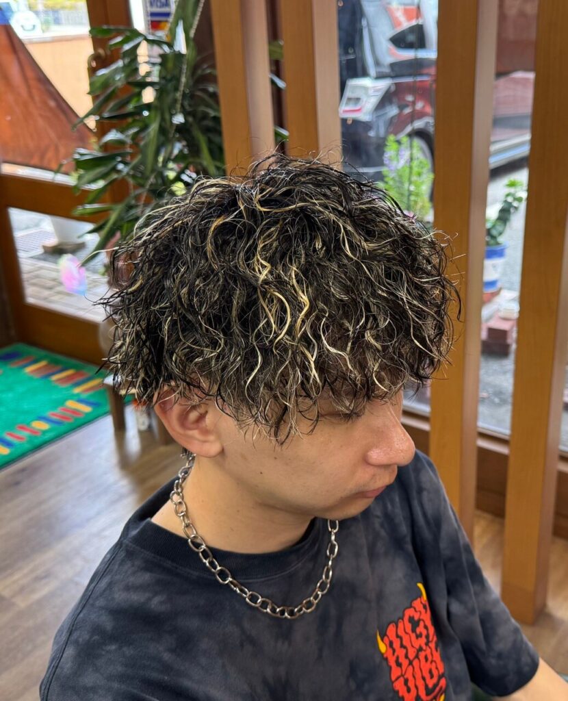 ハイライトとパーマ